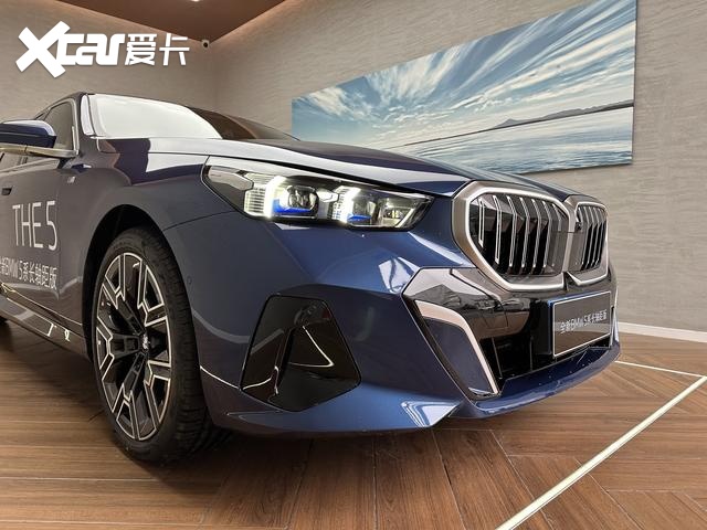 质感出众,配置豪华 抢先实拍第八代宝马5系