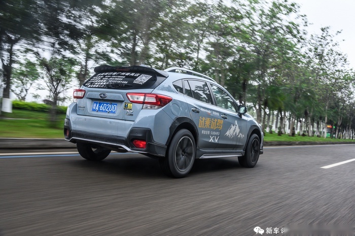 2.0L水平对置发动机，理工般的外观，斯巴鲁XV你买吗？