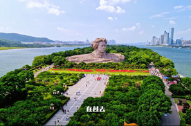 打卡星城影视圈！卡文乐福化身“器材守护者”