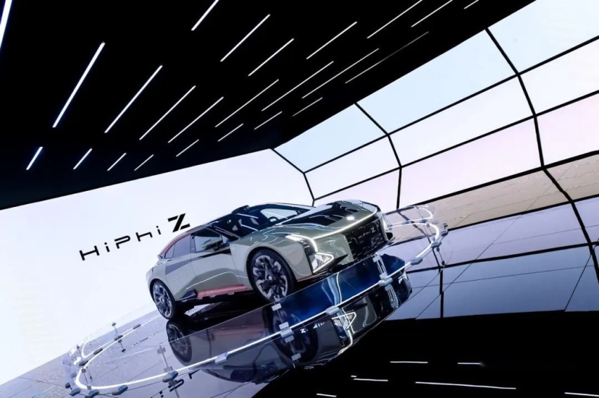 Cars01试驾丨让科幻照进现实 静态体验高合Hiphi Z