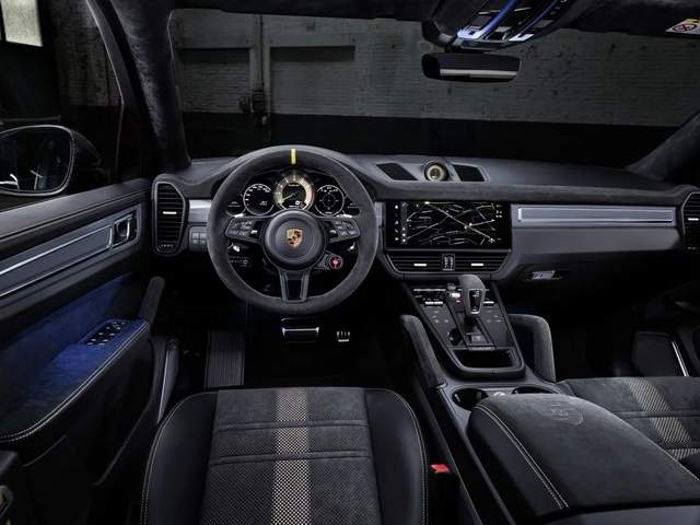 不愧为“纽北最快SUV”，Cayenne Turbo GT的三大杀手锏