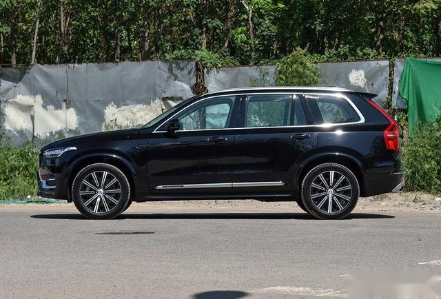 沃尔沃旗舰SUV，与宝马X5同级，新款直降13万，310马力+400牛米