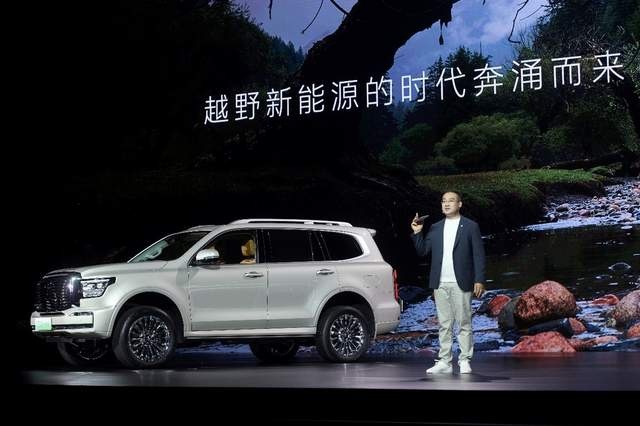 越野新能源还得看坦克 坦克500 Hi4-T上市 售价33.5万元