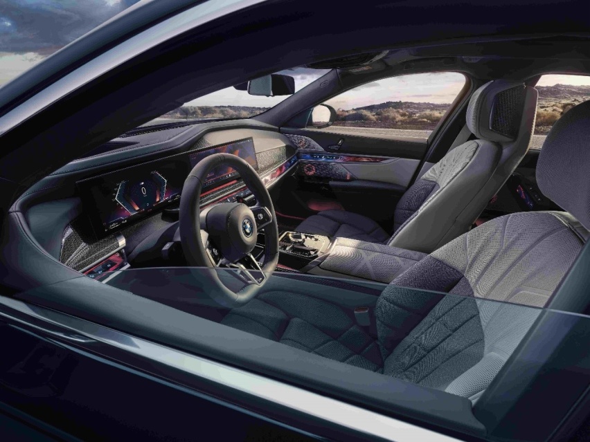 电动豪华应是什么样的？ 创新纯电动BMW i7或许是最好的答案