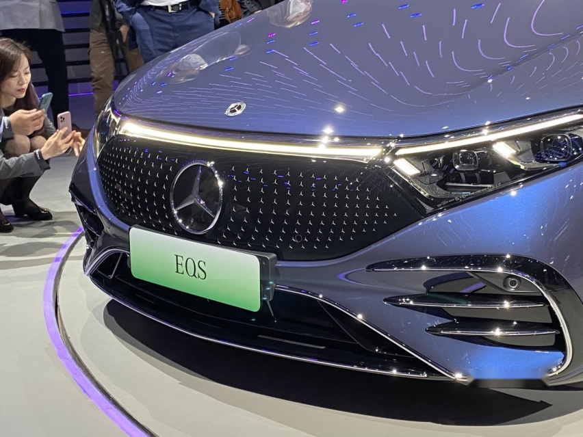 上海车展：什么是豪华电动车？ 让奔驰EQS带你研究