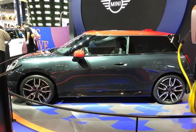 起售价低于20万？网友：国产MINI电动车降价8万才有戏！