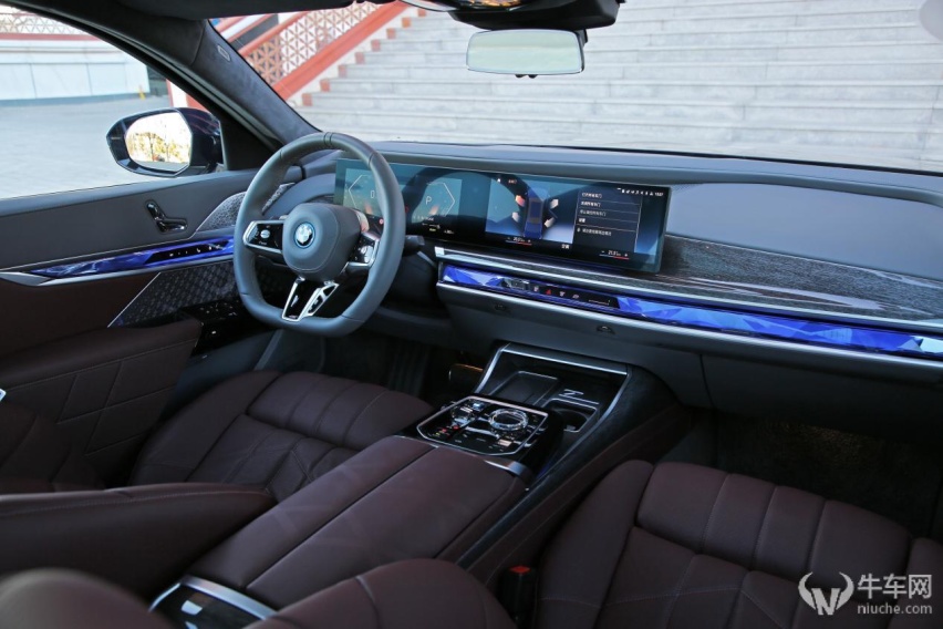 强者的自我颠覆 试驾宝马i7 xDrive60L
