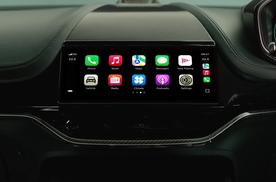 苹果CarPlay Ultra首秀阿斯顿·马丁DBX