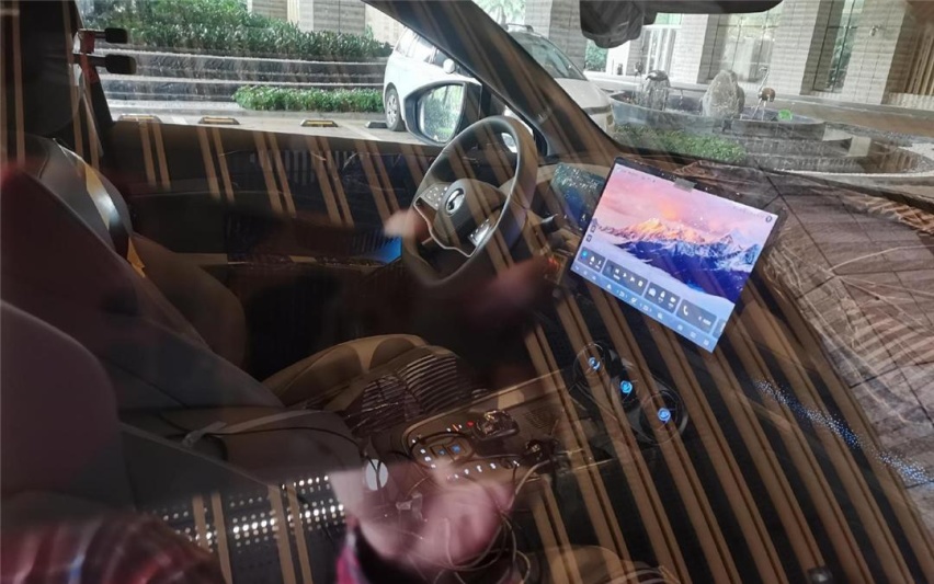 老产品不浪费，腾势N8内饰小幅度变化，就知道你是腾势X的改款
