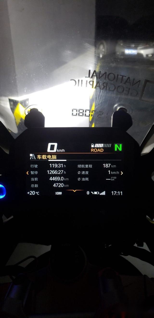 长途摩旅利器，四种骑行模式+无钥匙启动，宝马F750GS评测