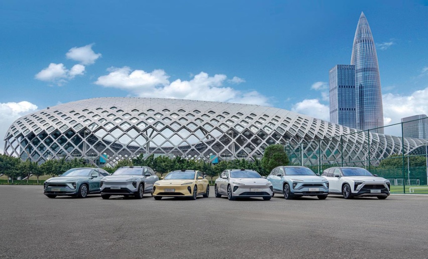 蔚来全系狂降3万！免费充电/终身质保取消 这还能买吗？