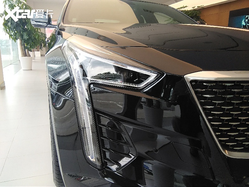 凯迪拉克CT6 探店实拍 4.2T+V8 动力超奔驰E级 配