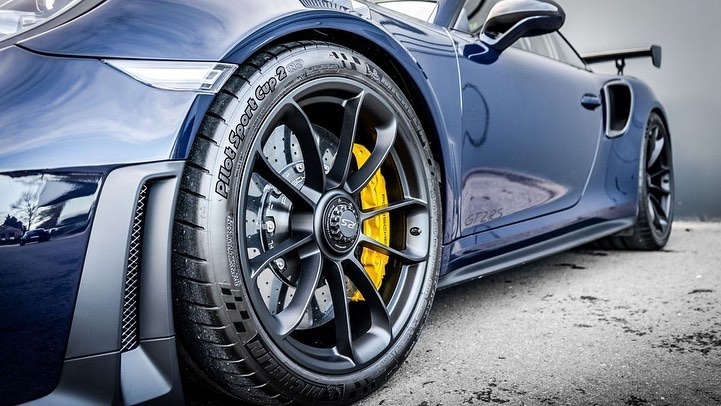 保时捷911 GT2 RS实车 很强的运动感
