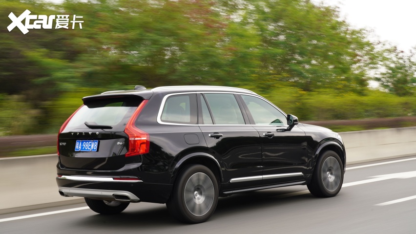 低调与豪华的结合,一辆有内涵的豪华车,试驾沃尔沃xc90-爱卡汽车爱咖