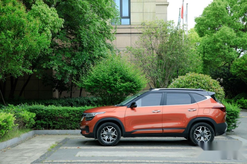 十多万落地，起亚傲跑、缤智、本田XR-V怎么选?