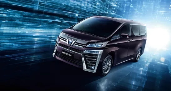 首款带皇冠的SUV，28万元起选它还是汉兰达？