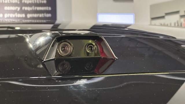 “豪车”的另一种诠释！静态体验极星4，为何能卖到50万