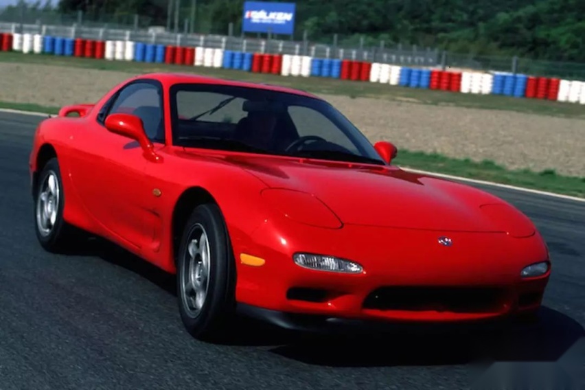 新一代马自达RX-7假想图曝光，转子引擎的梦想该何去何从？
