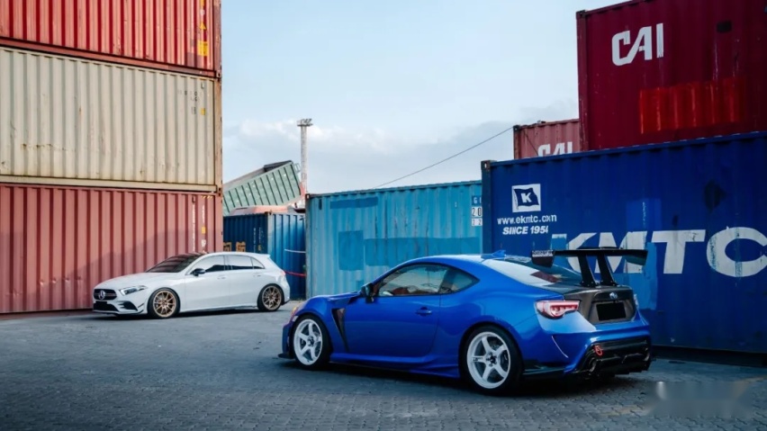 改装清单远超18cm的斯巴鲁BRZ，试遍OHLINS、ARAGOSTA