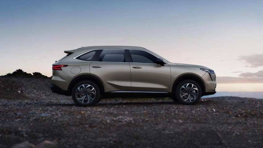 四驱车卖出两驱价！15.98万起的哈弗枭龙MAX，如何狂虐合资SUV？
