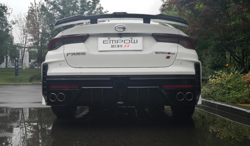 拥有“赛道基因”高性能车 试驾广汽传祺影豹R 简直“泰裤辣”！