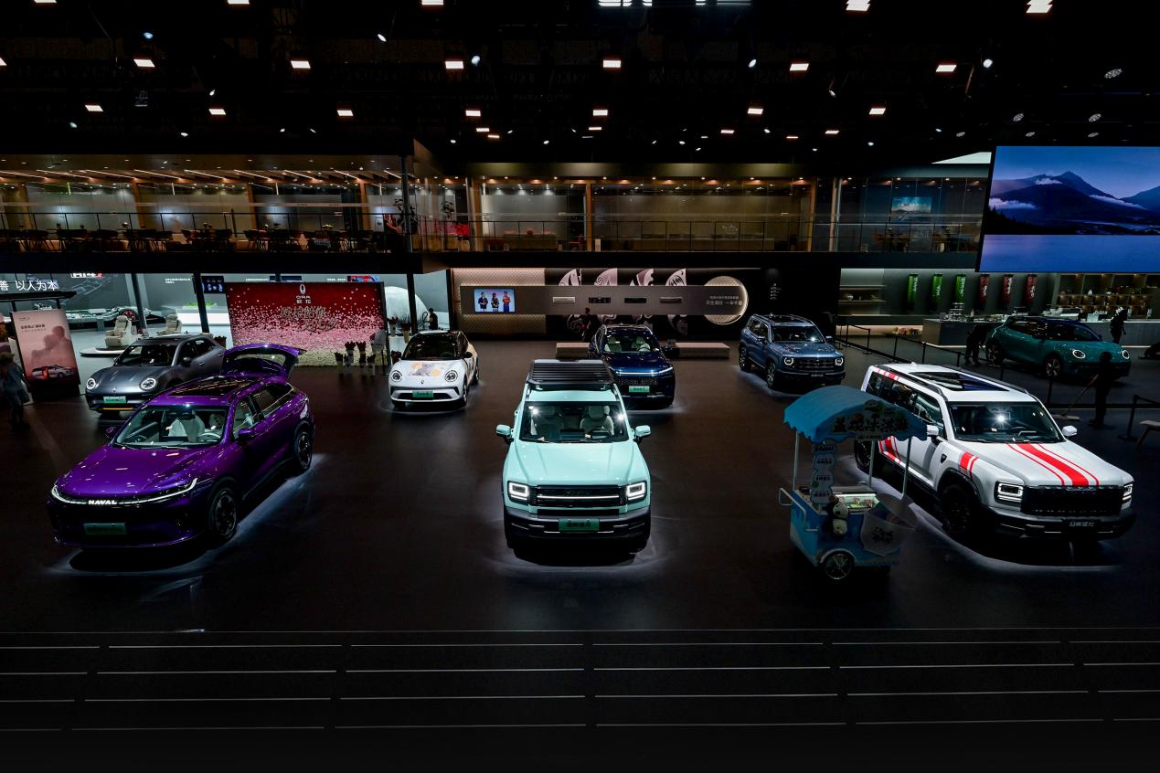 哈弗大狗PLUS預(yù)售,Hi4技術(shù)耀目成都車展 哈弗大狗PLUS預(yù)售,Hi4技術(shù)耀目成都車展