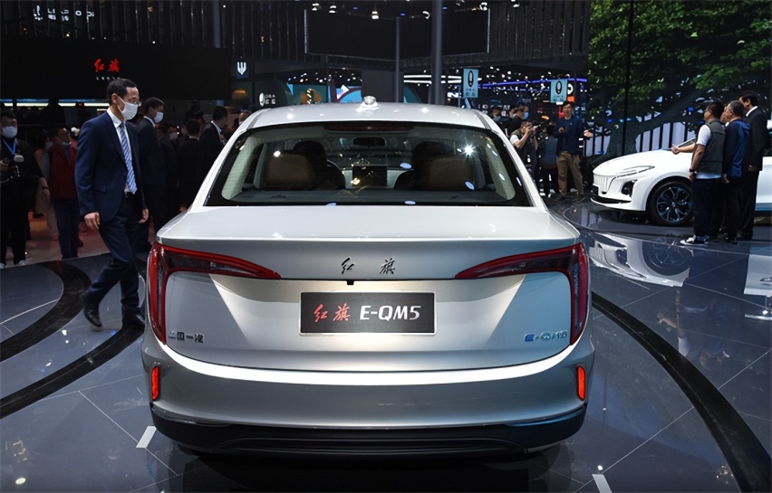 12万出头的中型纯电轿车，红旗E-QM5销量并不好，你会考虑吗