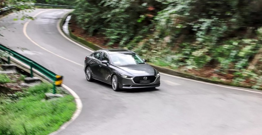 我，次世代MAZDA 3昂克赛拉，打钱！