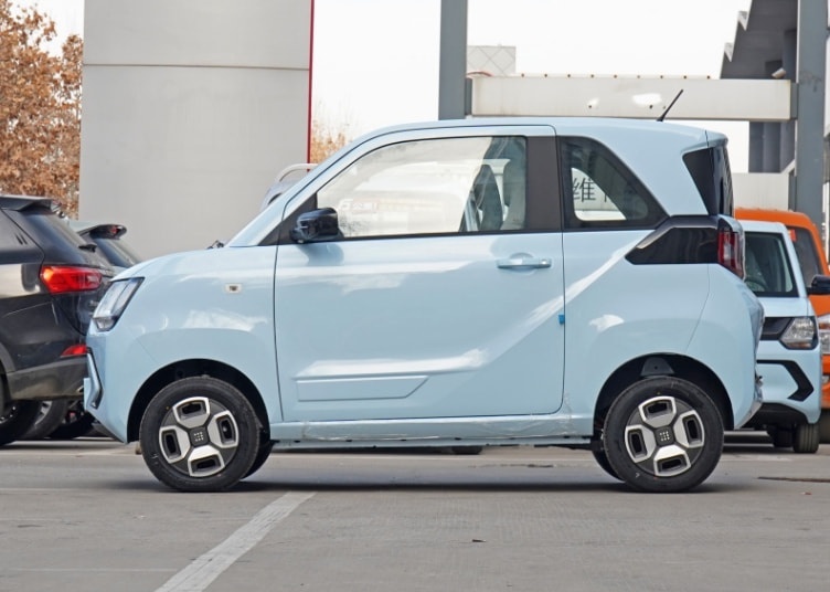 五菱宏光MINI EV又一劲敌来临，东风风光MINI EV会是下一爆款