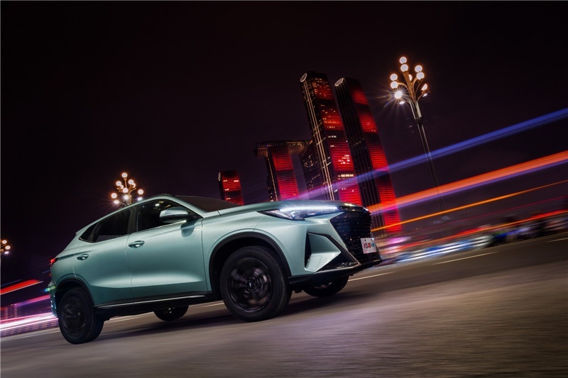 长安欧尚X5PLUS家族添新！先锋型 律动版9.69万元登场