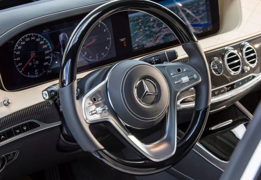 全新一代奔驰S级信息曝光，价值百万的豪车，它还能不香吗？