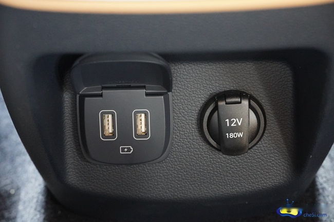 豪华旗舰 细腻时髦 试驾捷尼赛思GV80中大型SUV