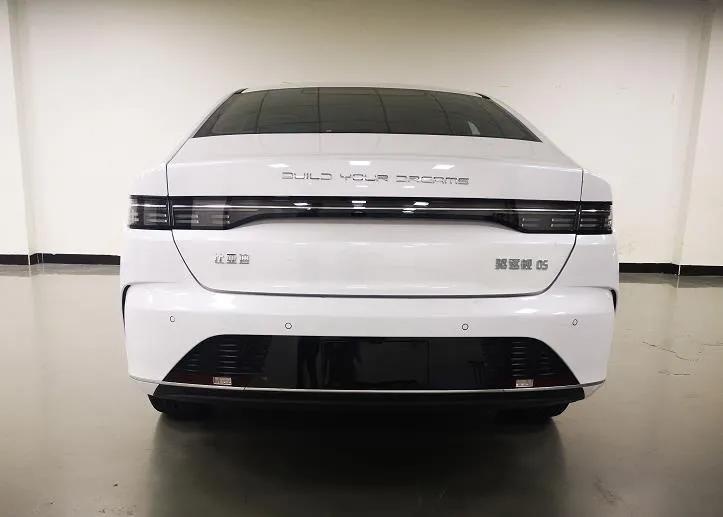 工信部最新轿车曝光：宝马i3换车型，菲斯塔运动感再提升！