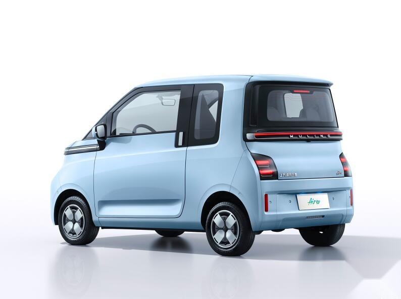 五菱Air ev晴空正式上市 售价6.78-8.28万 续航300km