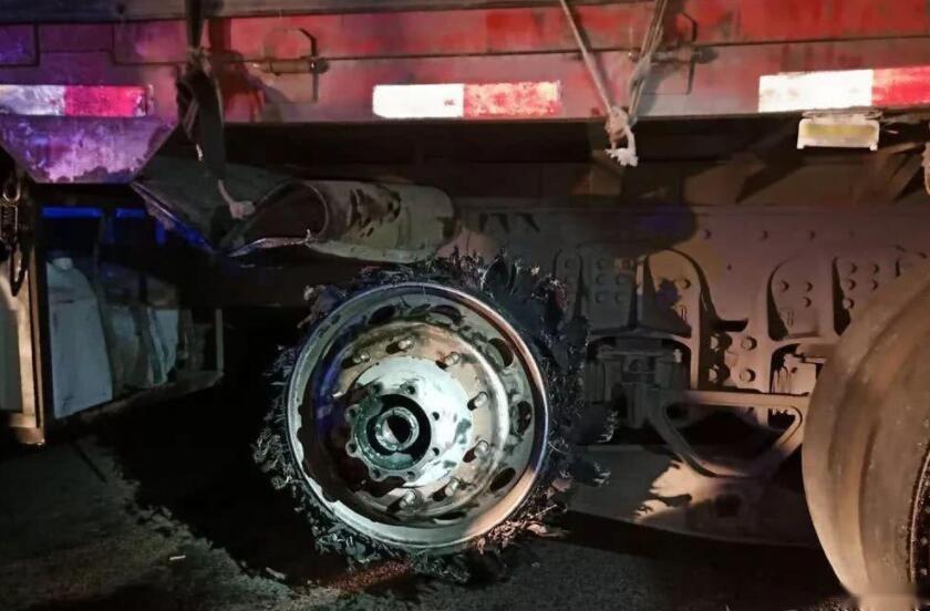 每天涨点小知识 我们遇到汽车爆胎的几率有多大?
