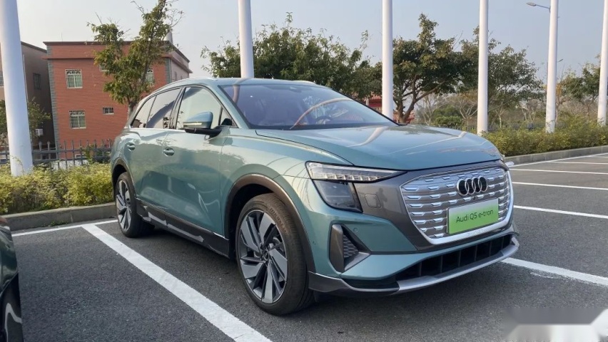 奥迪Q5 e-tron:45岁买蔚来,35岁就买它