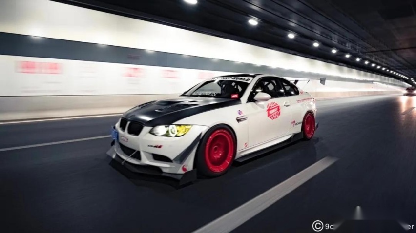 战斗格宝马M3 E92上路，感受下4.0升V8大排自吸的魅力
