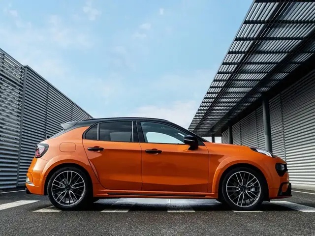 17.68万元起，领克02 Hatchback上市