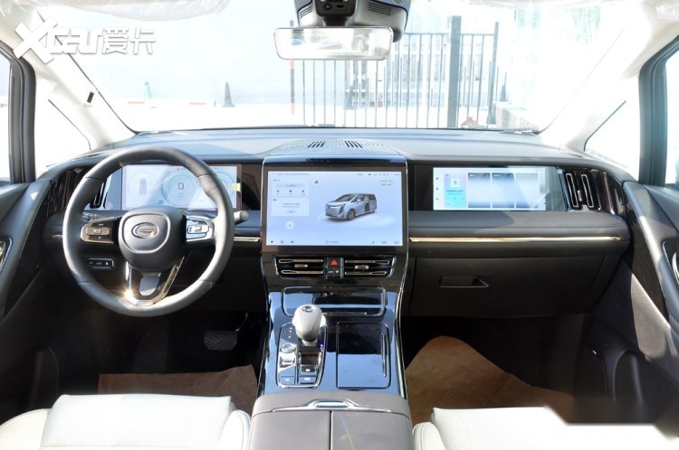 家用商用两不误，同级唯一的2.0T插混，传祺E9能否替换腾势D9？