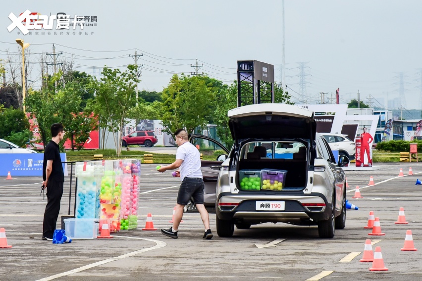 10万级最值得购买的SUV，奔腾T90当仁不让！