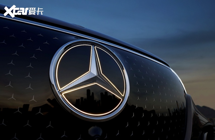 新奔驰C级上市,33.83万起买2.0T,还是纯电CLA?