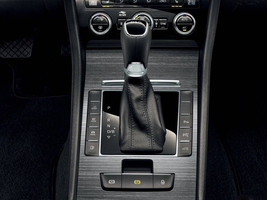 Skoda-Superb_iV-2020-1024-04.jpg