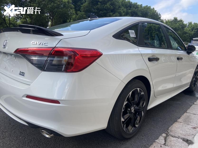 本田也撑不住了!思域销量持续下滑,跌至10万内,可仍不见起色-爱卡汽车