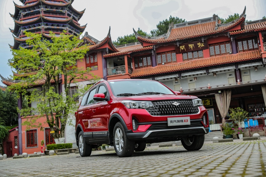 拉人拉货灵活处置 这台6万块的7座SUV 简直太好用了
