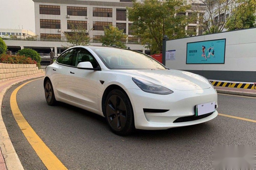 Model 3对比小鹏P7 价格相近该怎么选？