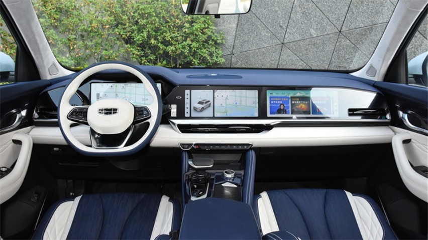 中国混动SUV“内卷”，传祺影酷对比星越L，除了混动还有啥？