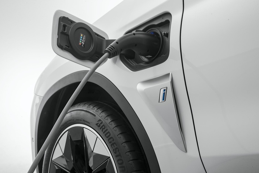 i上绿色，创新纯电动BMW iX3探寻城市出行新美学