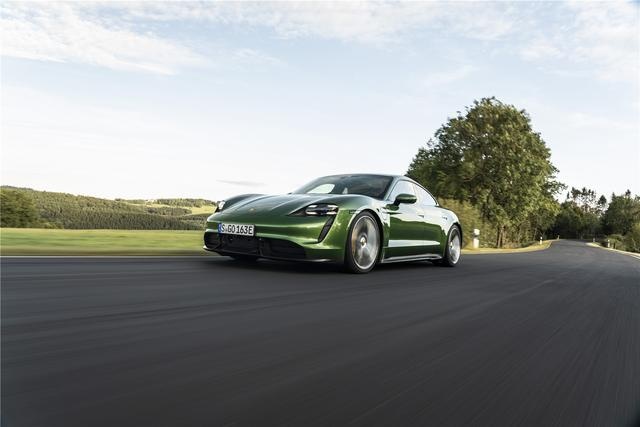 为信任建座碑——保时捷Taycan Turbo及Turbo