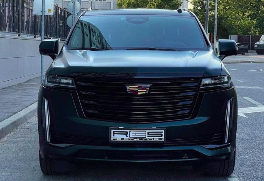 23款凱雷德亮相,黑武士外形吸睛,還有5359mm長度+6.2升V8引 23款凱雷德亮相,黑武士外形吸睛,還有5359mm長度+6.2升V8引