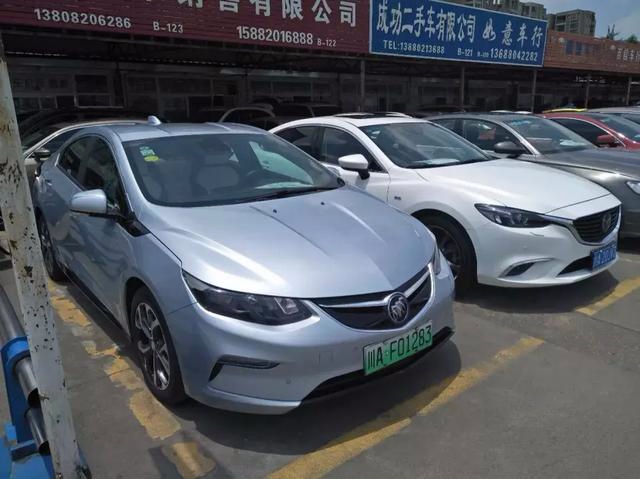 车源少、车难卖、不愿买，新能源二手车果真很“烫手”！